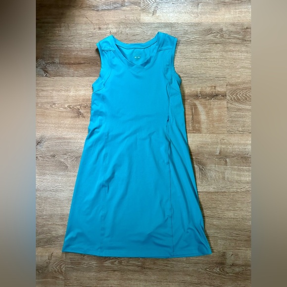 Arc’teryx Soltera Dress – Turquoise Size Small – Sleeveless V-Neck Midi Dress - Picture 5 of 12